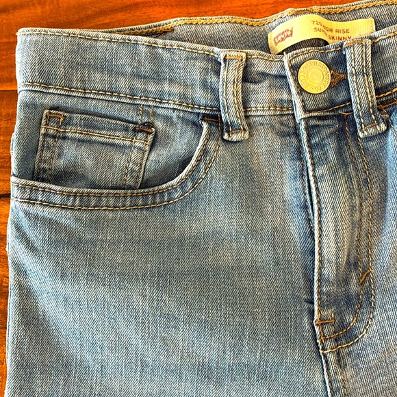 Levi's 720 High-Rise Super Skinny jeans & Levi's 511 Slim Fit jeans✨ - Picture 3 of 17